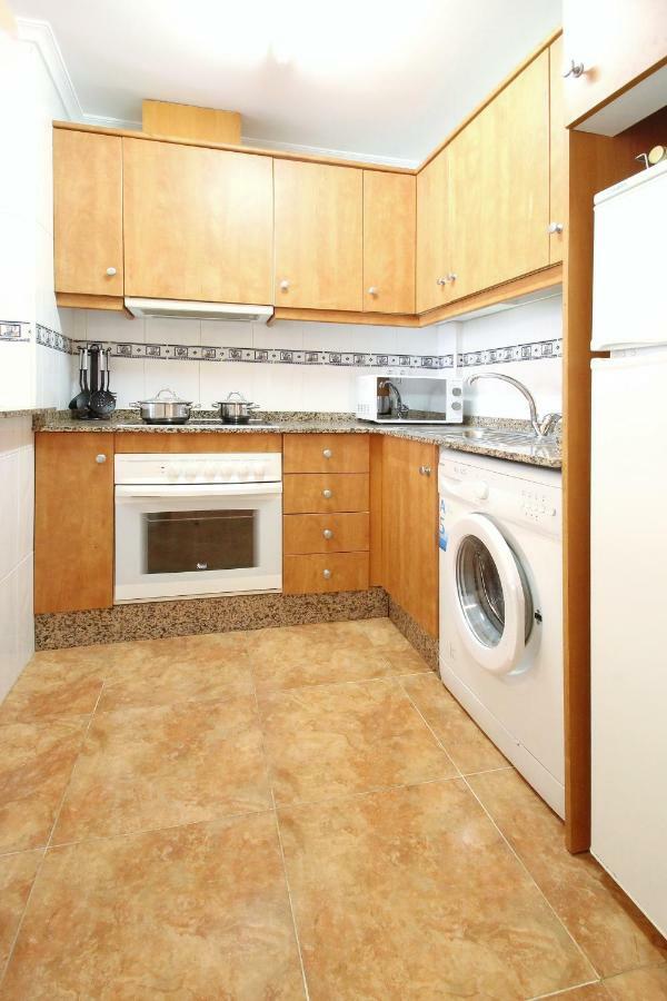 Zoa Happy Vacations Apartment Торевиеха Екстериор снимка